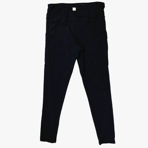 Vuori Black Stride 7/8 Performance Pocket Leggings Size M Medium